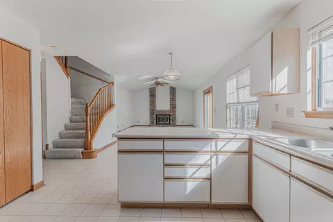 Entry Way - 6064 Par Ct, Gurnee, IL 60031 photo 1 of 1