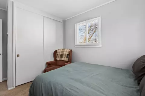 Bedroom - 712 S Wayne Pl, Wheeling, IL 60090 photo 4 of 4
