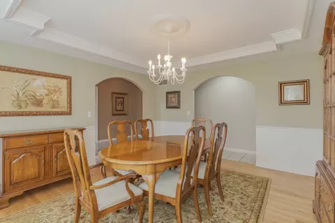 Dining - 49 Pebblebrook Ct, Bloomington, IL 61705 photo 3 of 4