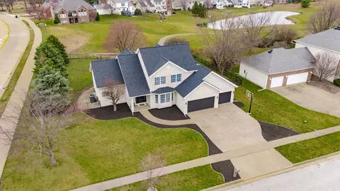 Exterior - 49 Pebblebrook Ct, Bloomington, IL 61705 photo 5 of 15