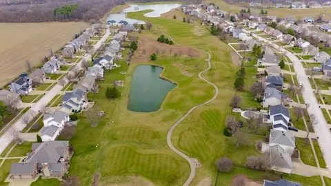 View/Area - 49 Pebblebrook Ct, Bloomington, IL 61705 photo 5 of 7