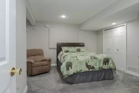 Bedroom - 49 Pebblebrook Ct, Bloomington, IL 61705 photo 11 of 13