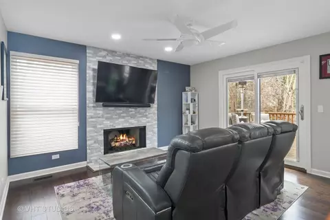 2236 Brookside Ct, Aurora, IL 60502 photo 9