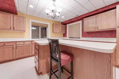 Kitchen - 920 Auburn Ln, Bartlett, IL 60103 photo 5 of 5