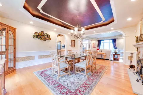 Dining - 920 Auburn Ln, Bartlett, IL 60103 photo 3 of 5