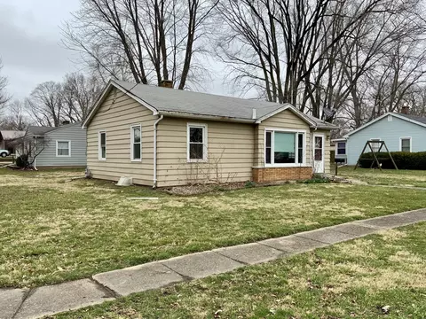 1115 Front St, Henry, IL 61537 photo 2