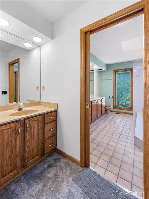 Bath - 322 W Dowell Rd, Mchenry, IL 60051 photo 3 of 6