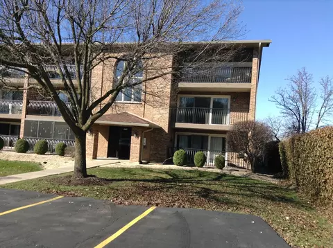 8204 W 111th St #2A, Palos Hills, IL 60465