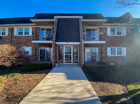 2411 Ogden Ave #6, Downers Grove, IL 60515