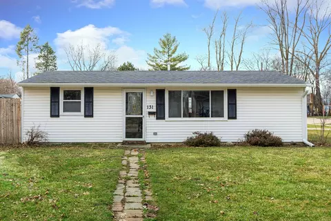 131 Home Dr, Dekalb, IL 60115