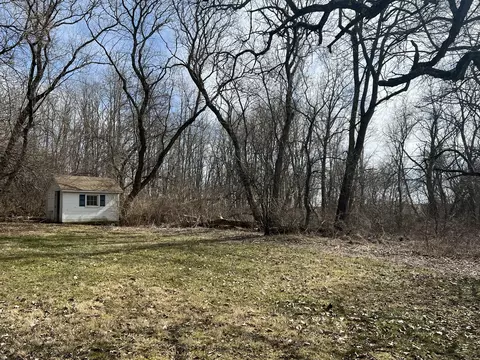 Exterior - 2008 N Ridge Rd, Mchenry, IL 60050 photo 7 of 7