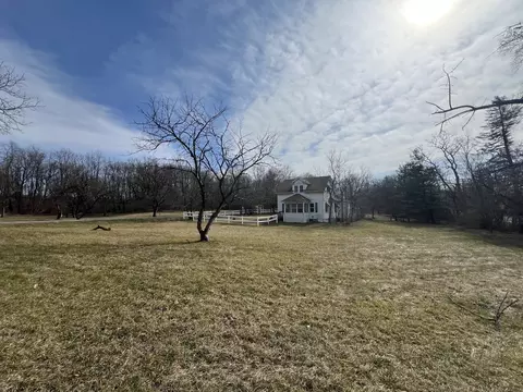 Exterior - 2008 N Ridge Rd, Mchenry, IL 60050 photo 3 of 7