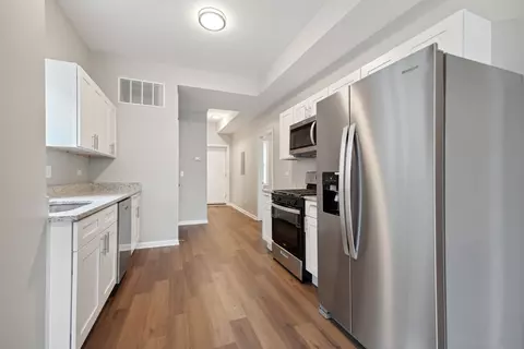 Kitchen - 6122 S Champlain Ave, Chicago, IL 60637 photo 2 of 3