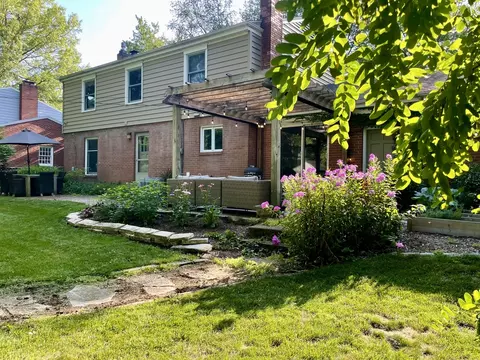 Exterior - 5 Kenyon Ct, Bloomington, IL 61701 photo 20 of 30