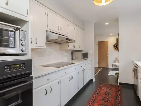 Kitchen - 5 Kenyon Ct, Bloomington, IL 61701 photo 1 of 3