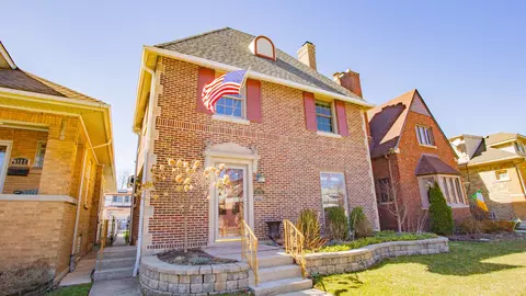 6724 N Odell Ave, Chicago, IL 60631