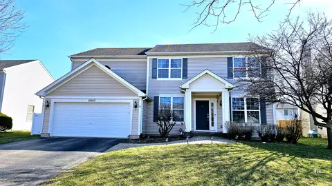 10467 Oxford Dr, Huntley, IL 60142
