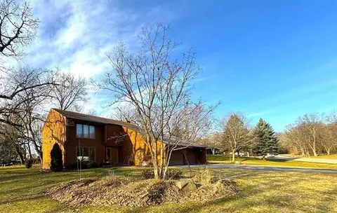 433 Regina Ln, Belvidere, IL 61008