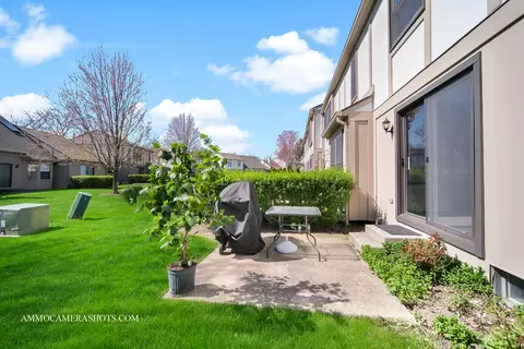 4553 Topaz Dr, Hoffman Estates, IL 60192 photo 21