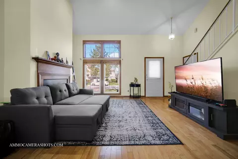 4553 Topaz Dr, Hoffman Estates, IL 60192 photo 4