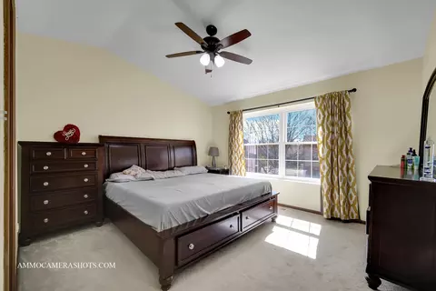 4553 Topaz Dr, Hoffman Estates, IL 60192 photo 17