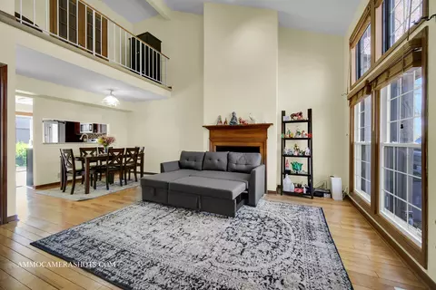 4553 Topaz Dr, Hoffman Estates, IL 60192 photo 6
