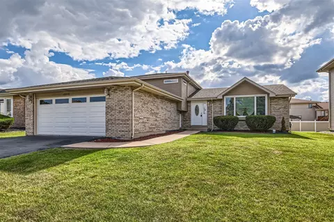 18006 Vista Dr, Country Club Hills, IL 60478