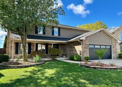 9131 Pepperwood Trl, Orland Hills, IL 60487