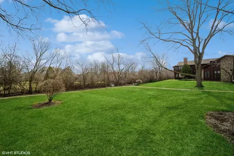 Exterior - 1433 Lorete Ln, Northbrook, IL 60062 photo 4 of 4