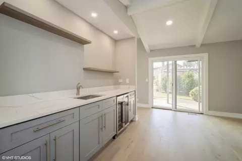 Kitchen - 1433 Lorete Ln, Northbrook, IL 60062 photo 4 of 4