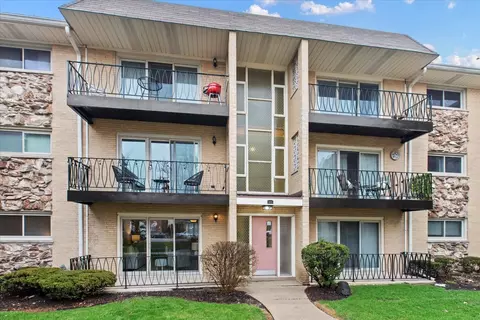 6875 N Northwest Hwy #1C, Chicago, IL 60631