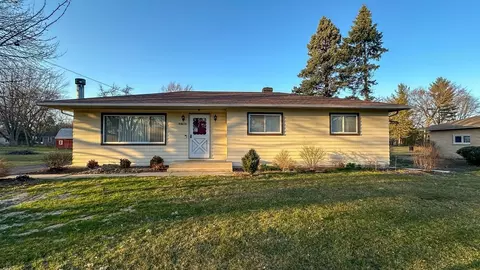 34 W220 Sunset Rd, Batavia, IL 60510