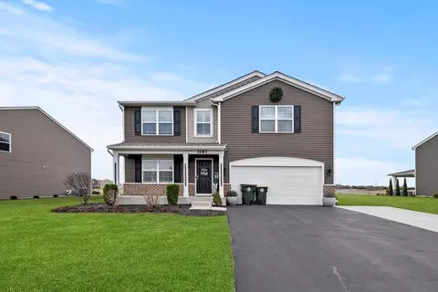 3183 Matlock Dr, Yorkville, IL 60560