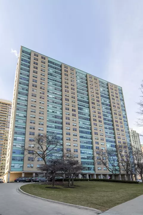 3180 N Lake Shore Dr #13G, Chicago, IL 60657