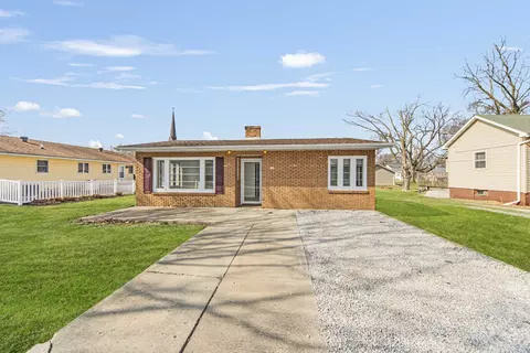 316 S Walnut St, Wenona, IL 61377