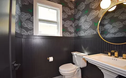 Bath - 756 S Mitchell Ave, Elmhurst, IL 60126 photo 1 of 8