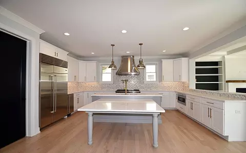 Kitchen - 756 S Mitchell Ave, Elmhurst, IL 60126 photo 3 of 5
