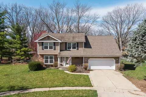1111 Pine Ridge Ct, Normal, IL 61761