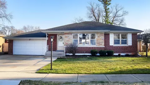 11043 Burns Ave, Westchester, IL 60154