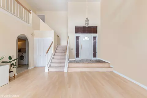 Entry Way - 1499 Diamond Dr, Hoffman Estates, IL 60192 photo 1 of 1