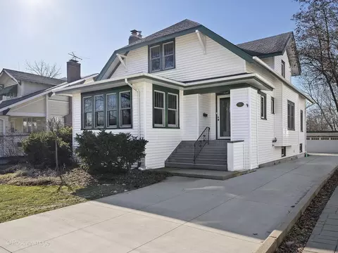 248 N Charlotte St, Lombard, IL 60148