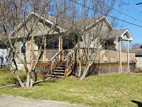 750 N River Dr, Kankakee, IL 60901