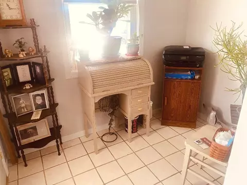 Living - 750 N River Dr, Kankakee, IL 60901 photo 1 of 8