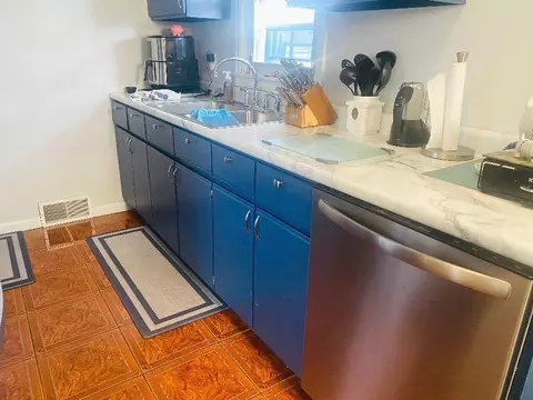 Kitchen - 750 N River Dr, Kankakee, IL 60901 photo 2 of 3