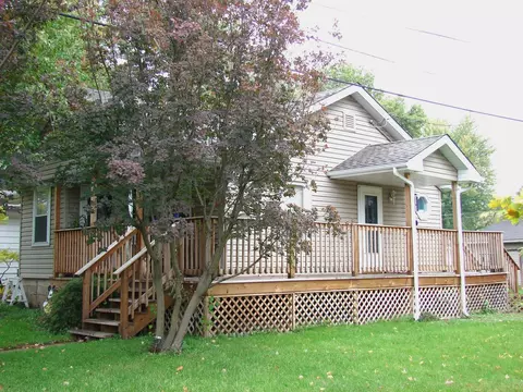 Exterior - 750 N River Dr, Kankakee, IL 60901 photo 3 of 5