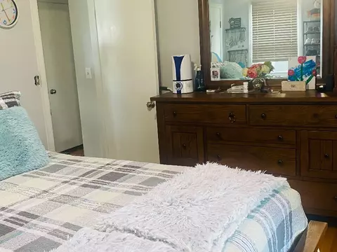 Bedroom - 750 N River Dr, Kankakee, IL 60901 photo 2 of 2