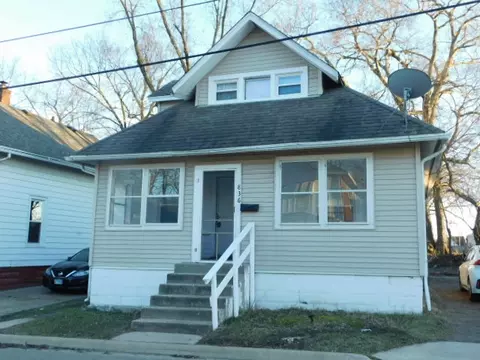 836 Lapp Ct, Rockford, IL 61101