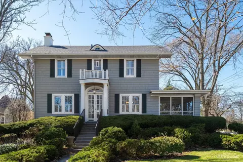 278 Merton Ave, Glen Ellyn, IL 60137