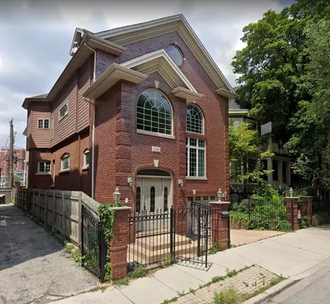 928 W Cullom Ave, Chicago, IL 60613