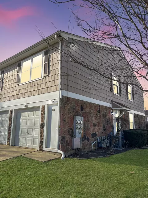 320 Russet Way, Vernon Hills, IL 60061